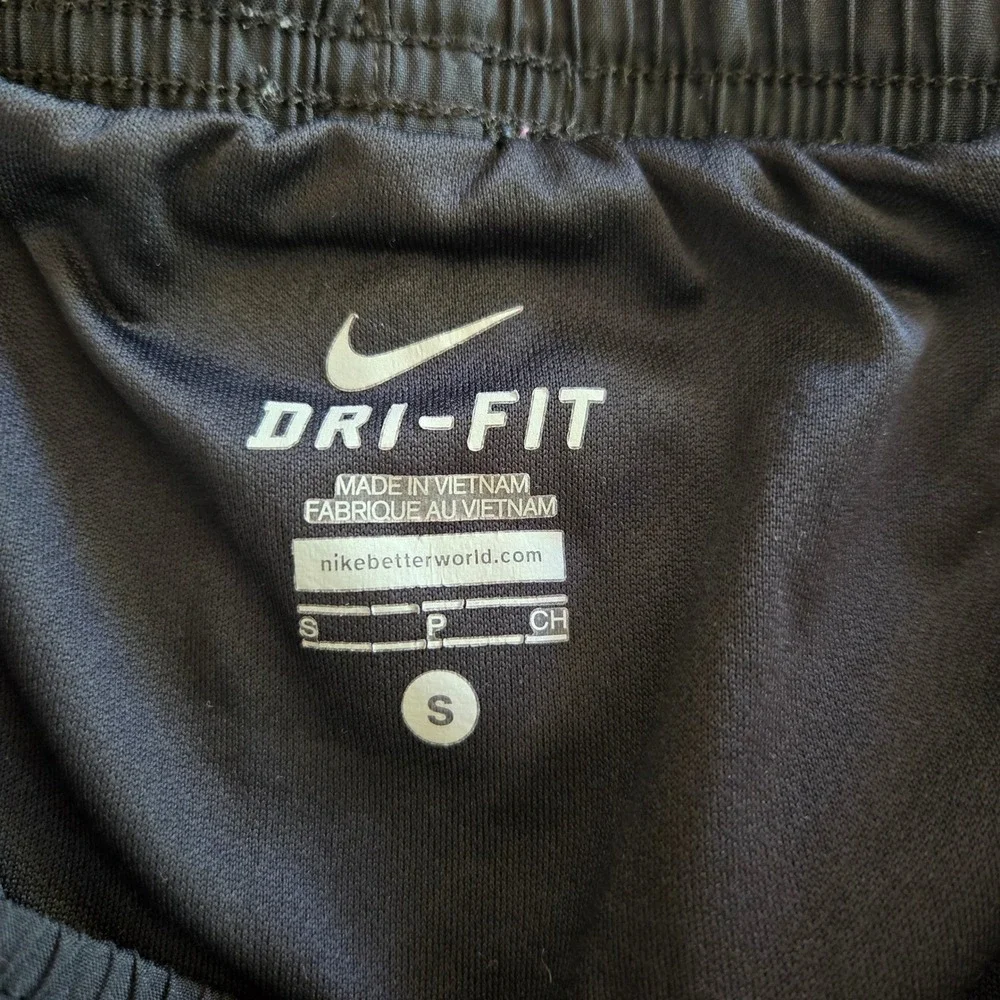 Nike Dri-Fit Womens S Black Running Shorts Drawstring Pocket Workout Exercise